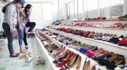 Nguồn hàng giày dép sỉ kinh doanh