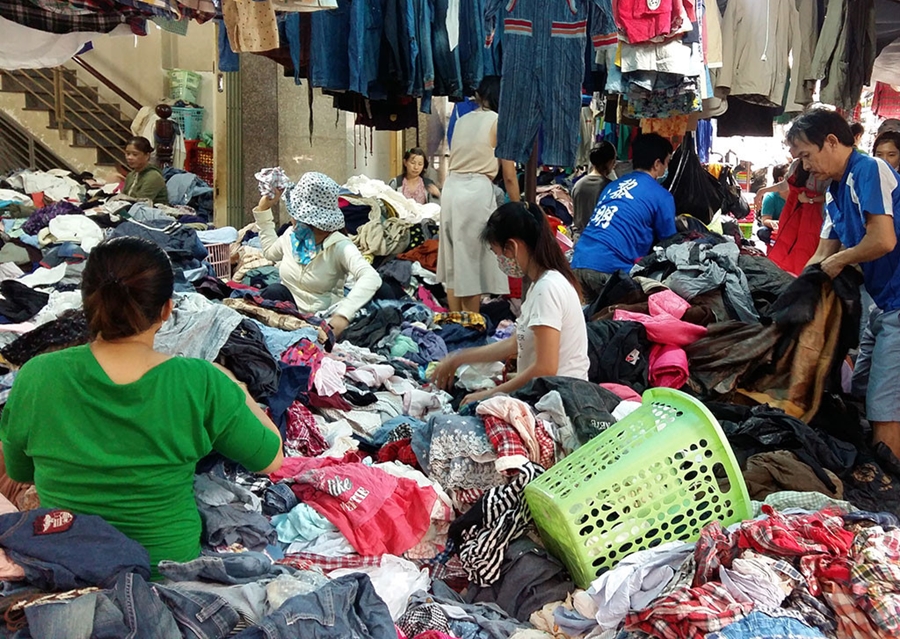 Kinh-nghiem-lay-hang-thung-tai-cho-hang-thung-Chau-Doc-10