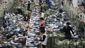 Nen-ban-hang-gi-cua-Trung-Quoc-2