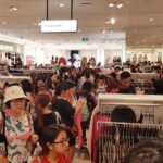 Mở shop quần áo và bán quần áo online cần bao nhiêu vốn