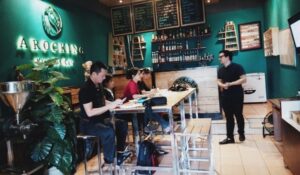 Kinh nghiệm kinh doanh quán cà phê thành công